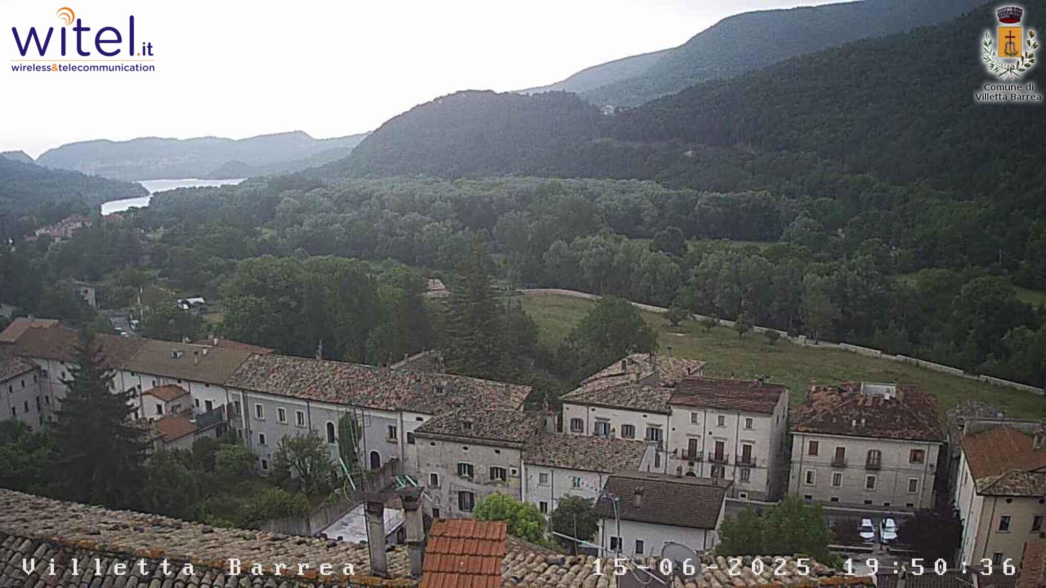 immagine della webcam nei dintorni di Barrea: webcam Villetta Barrea