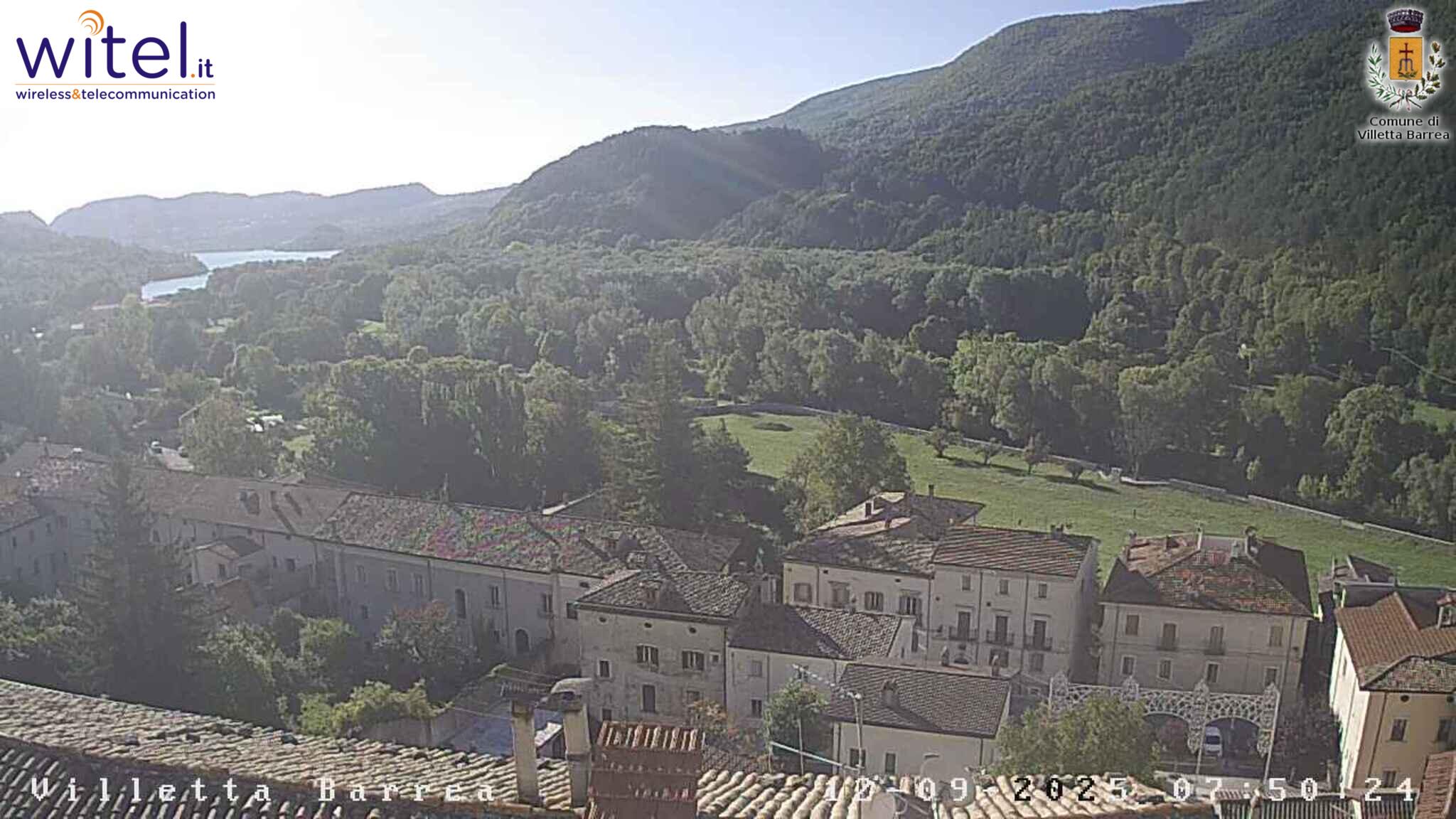 immagine della webcam nei dintorni di Scontrone: webcam Villetta Barrea