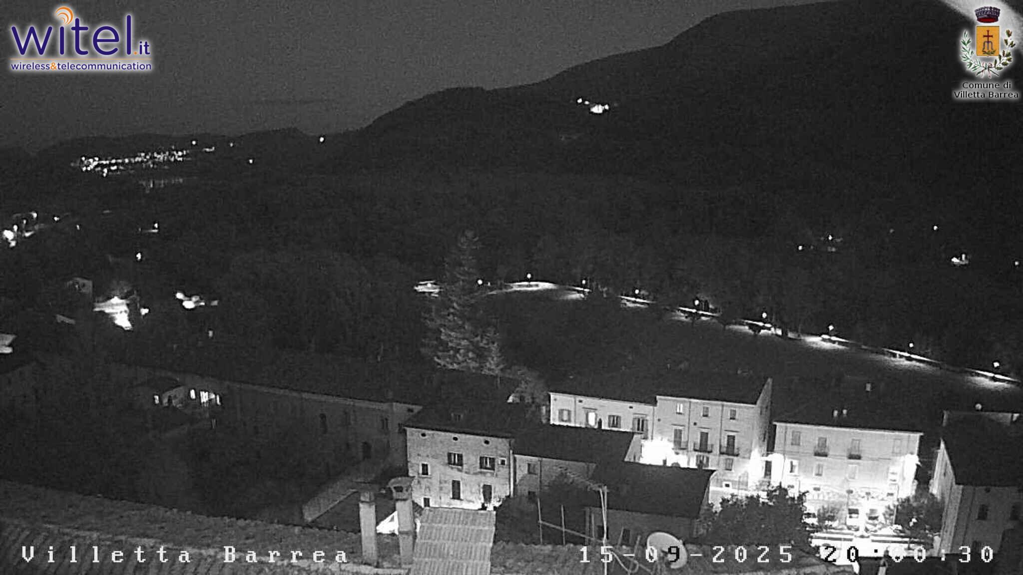 immagine della webcam nei dintorni di Scontrone: webcam Villetta Barrea